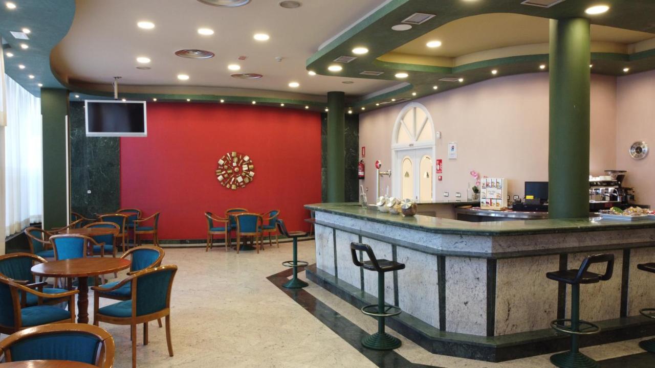 Checkin Madrid Parla Hotel Ngoại thất bức ảnh