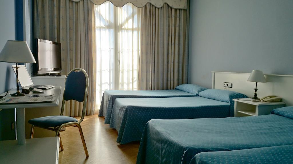 Checkin Madrid Parla Hotel Phòng bức ảnh