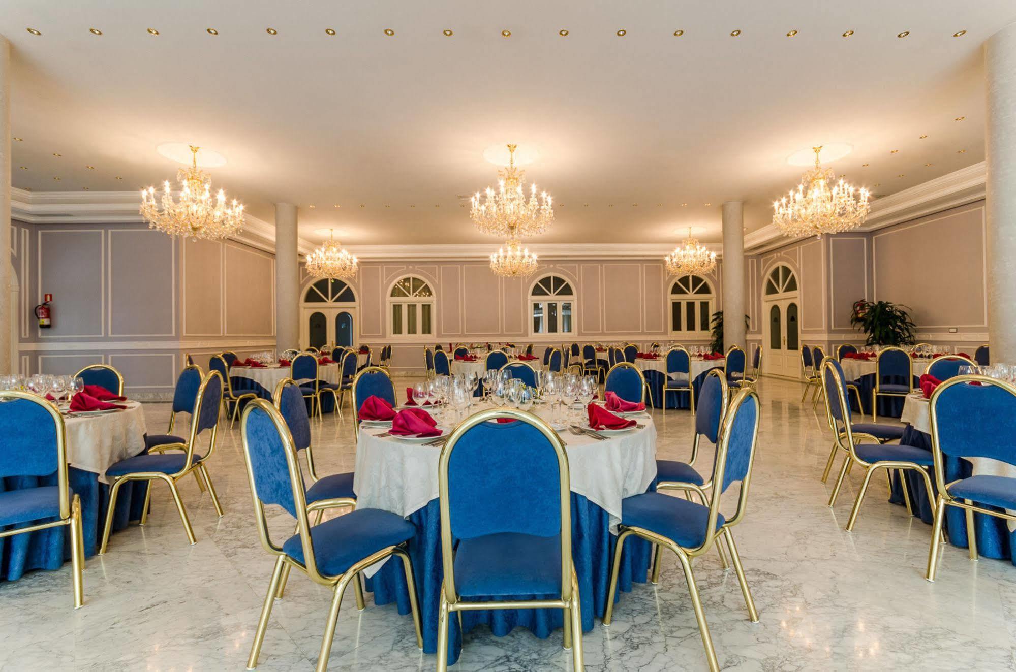Checkin Madrid Parla Hotel Ngoại thất bức ảnh