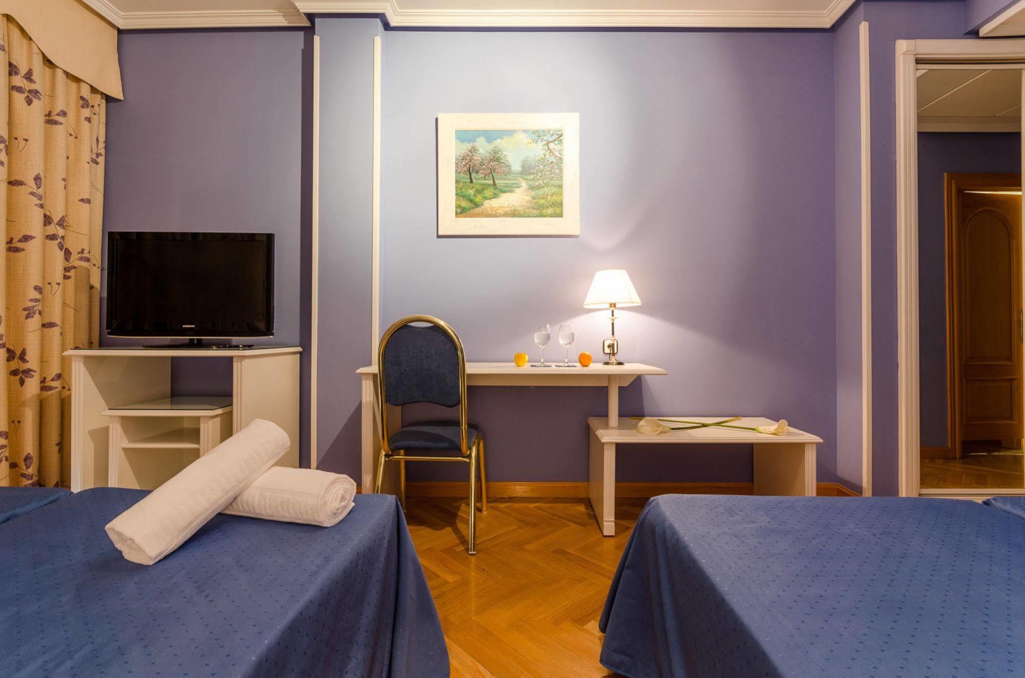 Checkin Madrid Parla Hotel Ngoại thất bức ảnh