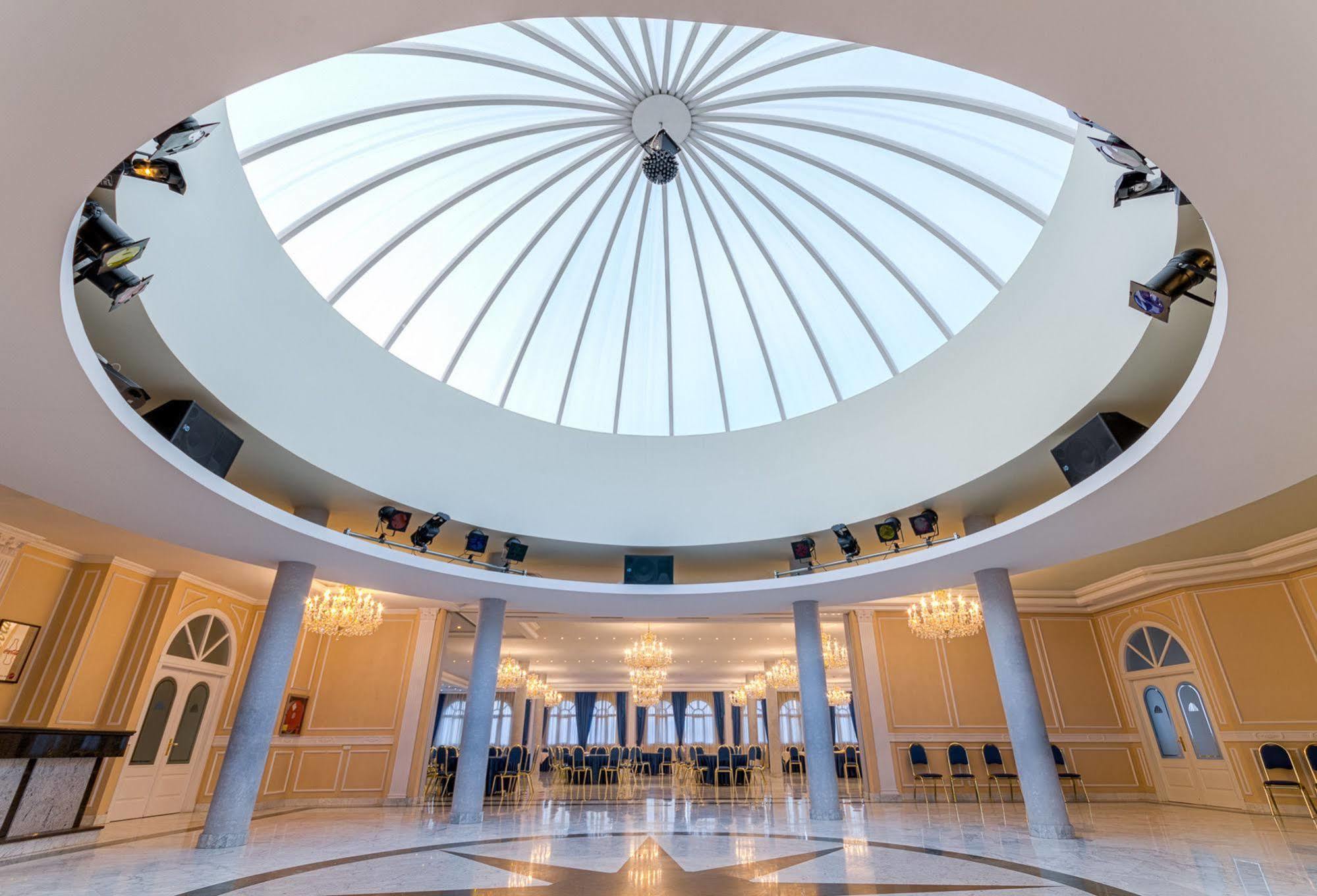 Checkin Madrid Parla Hotel Ngoại thất bức ảnh